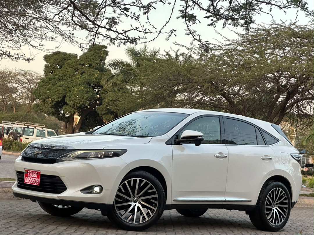 TOYOTA HARRIER NEW MODEL thumbnail 2